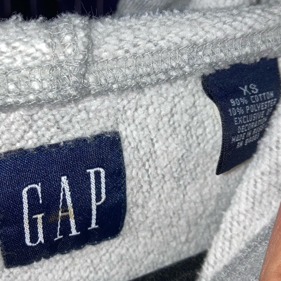 GAP XS Grey Hoodie/ Sweater - Picture 3 of 3